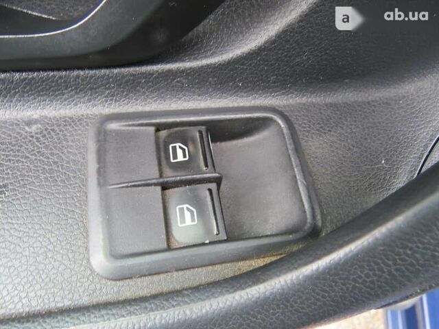 Шкода Фабія, об'ємом двигуна 0 л та пробігом 212 тис. км за 5600 $, фото 19 на Automoto.ua