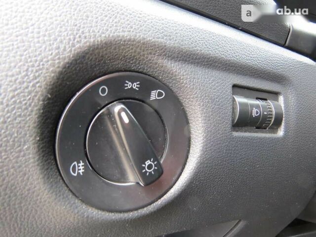 Шкода Фабія, об'ємом двигуна 0 л та пробігом 212 тис. км за 5600 $, фото 20 на Automoto.ua