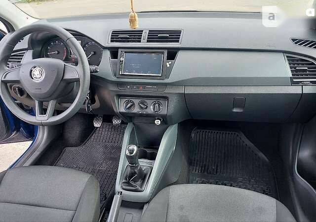 Шкода Фабия, объемом двигателя 1 л и пробегом 99 тыс. км за 7699 $, фото 23 на Automoto.ua
