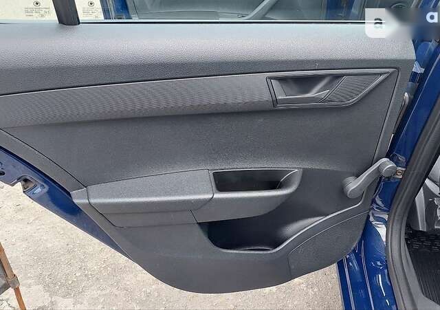 Шкода Фабия, объемом двигателя 1 л и пробегом 99 тыс. км за 7699 $, фото 26 на Automoto.ua