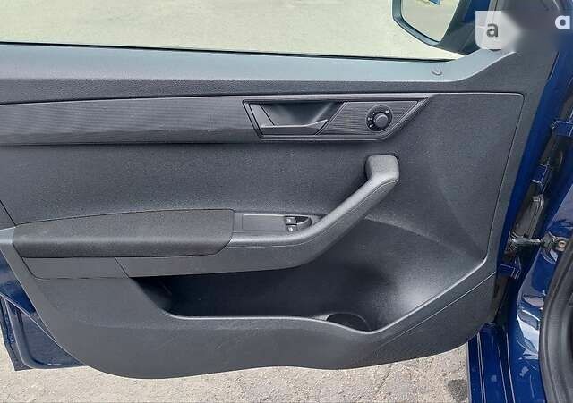 Шкода Фабия, объемом двигателя 1 л и пробегом 99 тыс. км за 7699 $, фото 11 на Automoto.ua