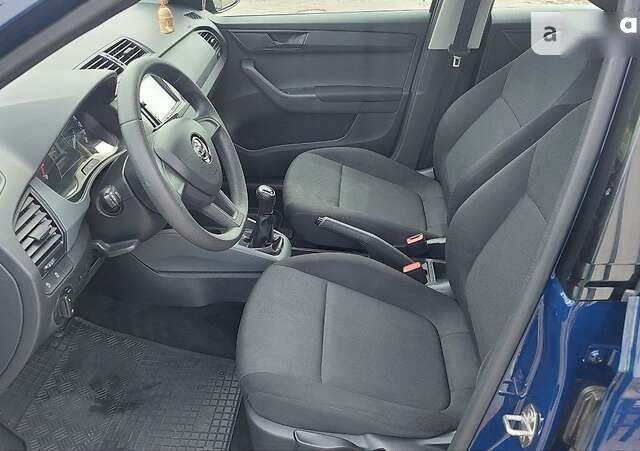 Шкода Фабия, объемом двигателя 1 л и пробегом 99 тыс. км за 7699 $, фото 13 на Automoto.ua
