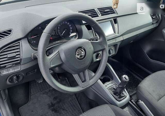 Шкода Фабия, объемом двигателя 1 л и пробегом 99 тыс. км за 7699 $, фото 18 на Automoto.ua