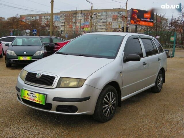 Шкода Фабия, объемом двигателя 1.2 л и пробегом 273 тыс. км за 3800 $, фото 3 на Automoto.ua