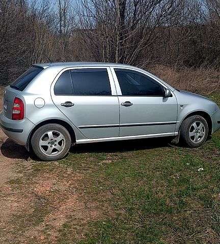 Шкода Фабія, об'ємом двигуна 1.4 л та пробігом 222 тис. км за 3500 $, фото 3 на Automoto.ua