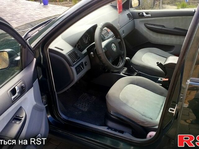 Шкода Фабия, объемом двигателя 1.4 л и пробегом 308 тыс. км за 3000 $, фото 3 на Automoto.ua