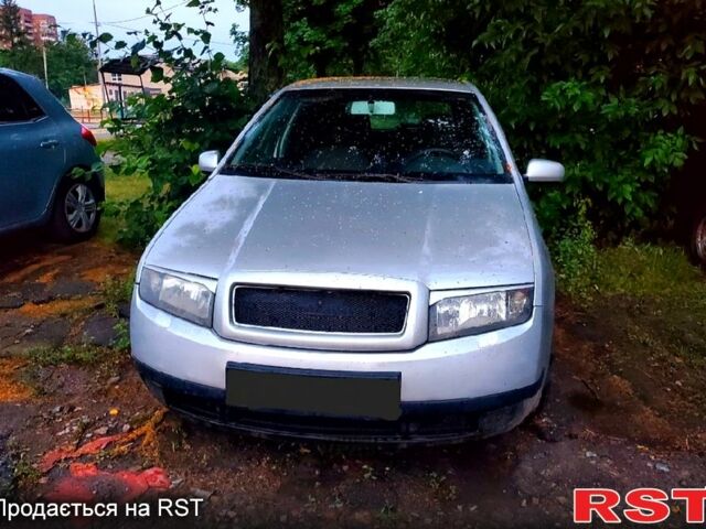 Шкода Фабия, объемом двигателя 1.9 л и пробегом 200 тыс. км за 2950 $, фото 4 на Automoto.ua
