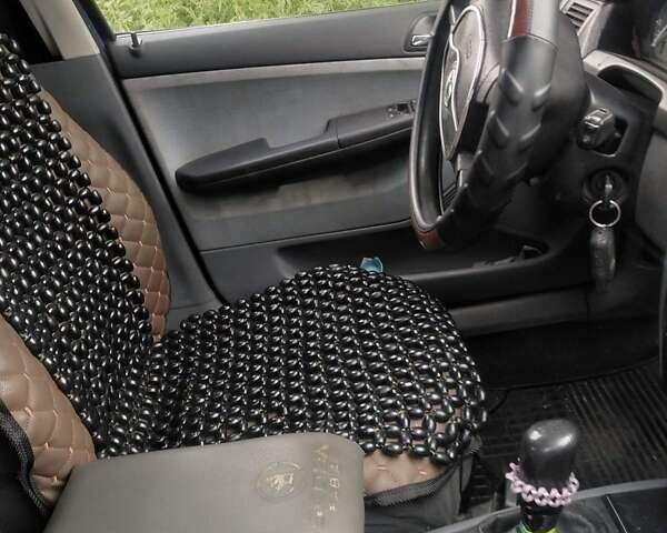 Шкода Фабия, объемом двигателя 1.39 л и пробегом 260 тыс. км за 3500 $, фото 10 на Automoto.ua