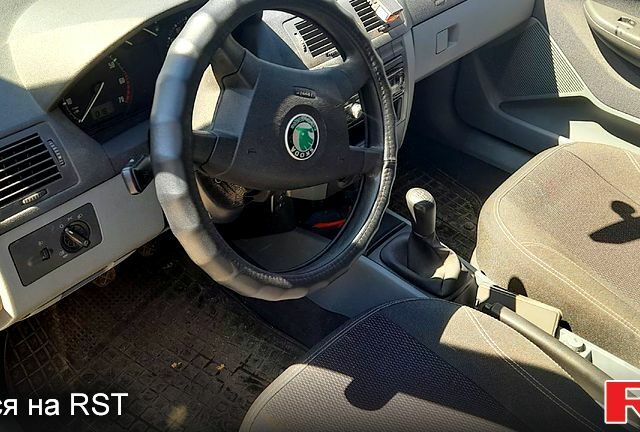 Шкода Фабія, об'ємом двигуна 14 л та пробігом 160 тис. км за 3200 $, фото 5 на Automoto.ua
