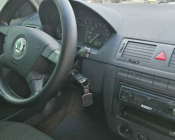 Шкода Фабия, объемом двигателя 1.2 л и пробегом 211 тыс. км за 4300 $, фото 13 на Automoto.ua
