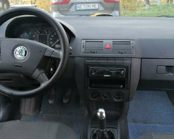 Шкода Фабия, объемом двигателя 1.2 л и пробегом 211 тыс. км за 4300 $, фото 10 на Automoto.ua