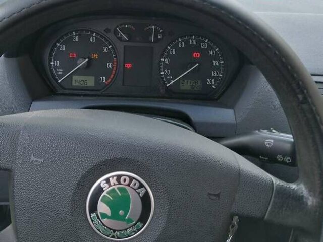 Шкода Фабия, объемом двигателя 1.2 л и пробегом 211 тыс. км за 4300 $, фото 14 на Automoto.ua