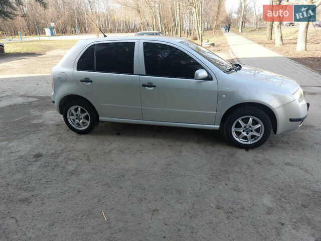 Шкода Фабия, объемом двигателя 1.2 л и пробегом 196 тыс. км за 3400 $, фото 3 на Automoto.ua