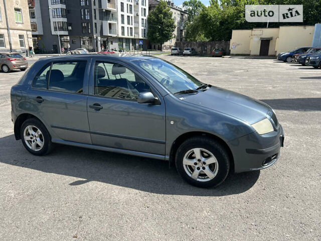 Шкода Фабія, об'ємом двигуна 1.4 л та пробігом 217 тис. км за 4500 $, фото 2 на Automoto.ua