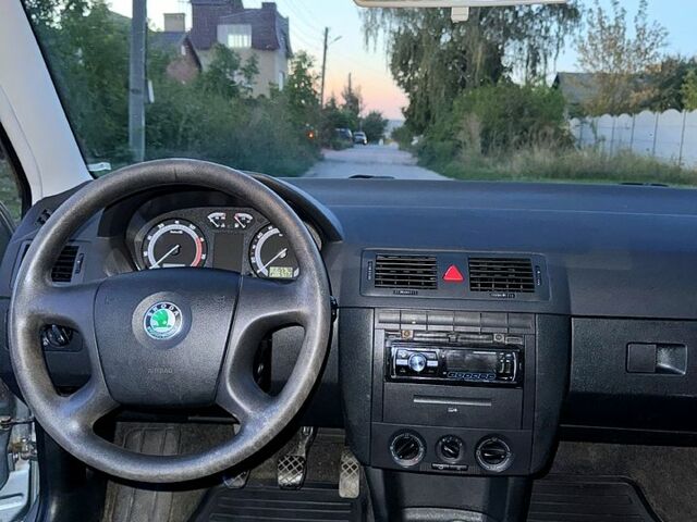Шкода Фабия, объемом двигателя 1.2 л и пробегом 115 тыс. км за 2250 $, фото 13 на Automoto.ua