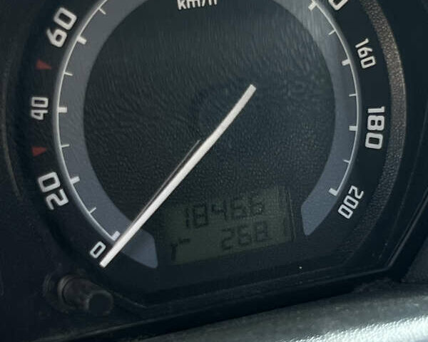 Шкода Фабія, об'ємом двигуна 1.2 л та пробігом 183 тис. км за 2450 $, фото 11 на Automoto.ua