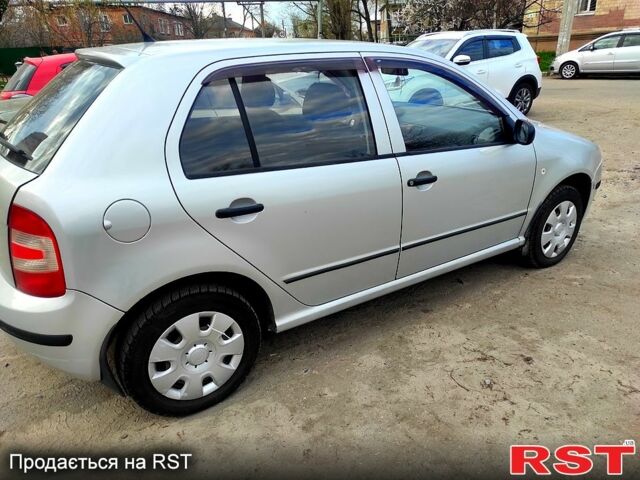 Шкода Фабия, объемом двигателя 1.2 л и пробегом 340 тыс. км за 3200 $, фото 4 на Automoto.ua