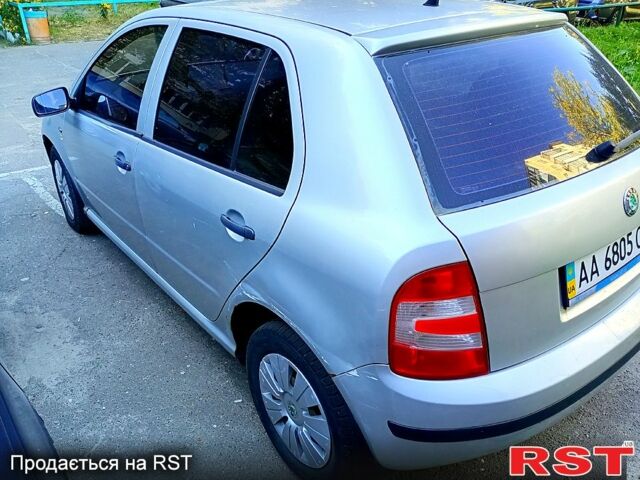Шкода Фабия, объемом двигателя 1.2 л и пробегом 199 тыс. км за 2740 $, фото 1 на Automoto.ua