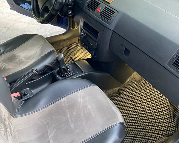 Шкода Фабия, объемом двигателя 1.39 л и пробегом 198 тыс. км за 4000 $, фото 7 на Automoto.ua