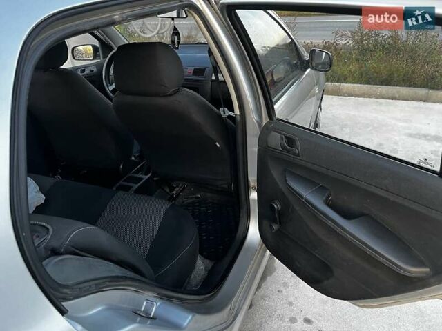 Шкода Фабія, об'ємом двигуна 1.2 л та пробігом 154 тис. км за 4500 $, фото 12 на Automoto.ua