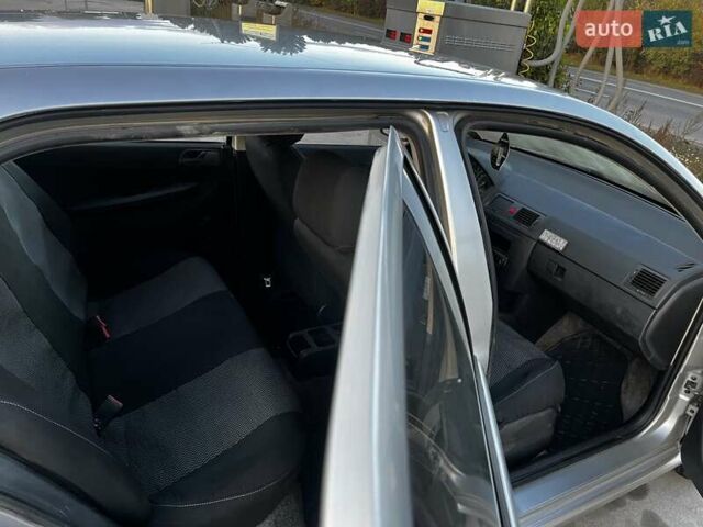 Шкода Фабія, об'ємом двигуна 1.2 л та пробігом 154 тис. км за 4500 $, фото 4 на Automoto.ua