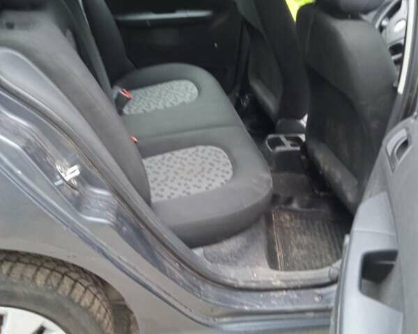 Шкода Фабія, об'ємом двигуна 1.2 л та пробігом 209 тис. км за 3500 $, фото 4 на Automoto.ua