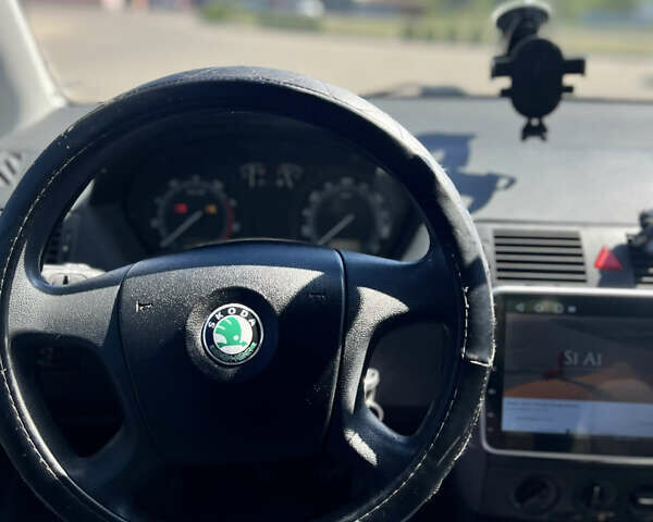 Шкода Фабия, объемом двигателя 1.2 л и пробегом 251 тыс. км за 4450 $, фото 13 на Automoto.ua