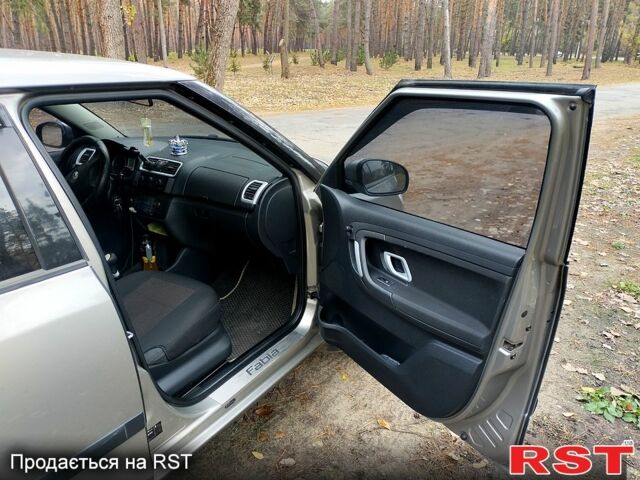 Шкода Фабія, об'ємом двигуна 1.2 л та пробігом 241 тис. км за 4500 $, фото 4 на Automoto.ua