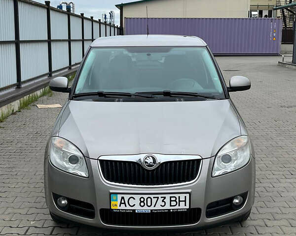 Шкода Фабия, объемом двигателя 1.4 л и пробегом 193 тыс. км за 4500 $, фото 1 на Automoto.ua