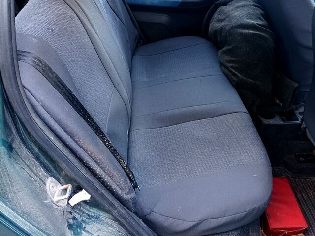 Шкода Фабія, об'ємом двигуна 1.4 л та пробігом 175 тис. км за 4000 $, фото 4 на Automoto.ua