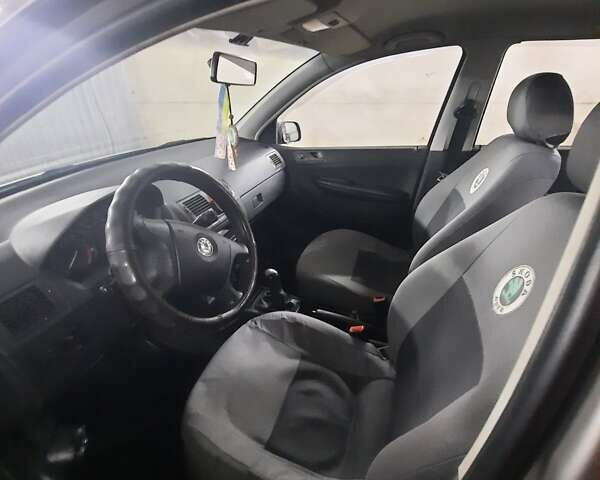 Шкода Фабия, объемом двигателя 1.2 л и пробегом 220 тыс. км за 4500 $, фото 2 на Automoto.ua