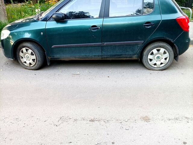 Шкода Фабія, об'ємом двигуна 1.4 л та пробігом 175 тис. км за 4000 $, фото 1 на Automoto.ua