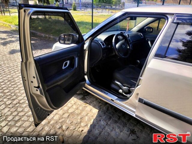 Шкода Фабія, об'ємом двигуна 1.2 л та пробігом 223 тис. км за 5000 $, фото 4 на Automoto.ua