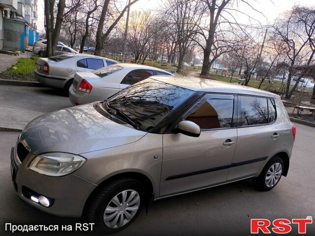 Шкода Фабія, об'ємом двигуна 12 л та пробігом 221 тис. км за 5100 $, фото 1 на Automoto.ua
