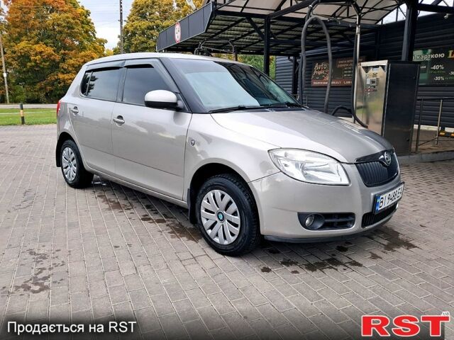 Шкода Фабия, объемом двигателя 1.2 л и пробегом 198 тыс. км за 3950 $, фото 4 на Automoto.ua