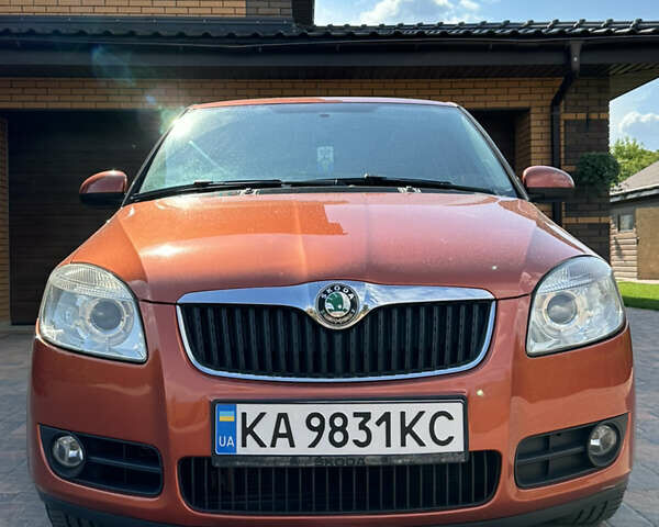 Шкода Фабія, об'ємом двигуна 1.6 л та пробігом 226 тис. км за 6550 $, фото 2 на Automoto.ua