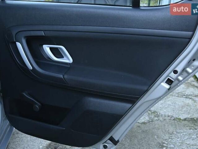 Шкода Фабія, об'ємом двигуна 1.39 л та пробігом 184 тис. км за 5800 $, фото 27 на Automoto.ua