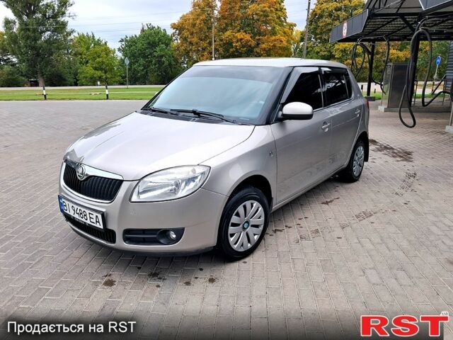 Шкода Фабия, объемом двигателя 1.2 л и пробегом 198 тыс. км за 3950 $, фото 6 на Automoto.ua