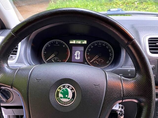 Шкода Фабия, объемом двигателя 1.4 л и пробегом 245 тыс. км за 5300 $, фото 8 на Automoto.ua