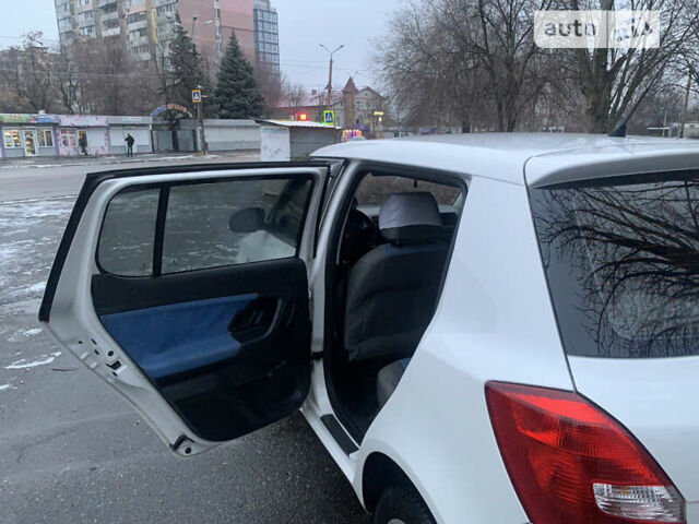 Шкода Фабія, об'ємом двигуна 1.2 л та пробігом 298 тис. км за 4500 $, фото 34 на Automoto.ua