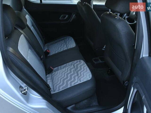 Шкода Фабія, об'ємом двигуна 1.39 л та пробігом 184 тис. км за 5800 $, фото 28 на Automoto.ua