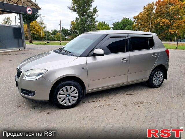 Шкода Фабия, объемом двигателя 1.2 л и пробегом 198 тыс. км за 3950 $, фото 5 на Automoto.ua