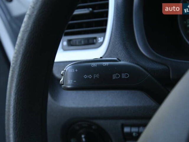 Шкода Фабія, об'ємом двигуна 1.39 л та пробігом 184 тис. км за 5800 $, фото 34 на Automoto.ua