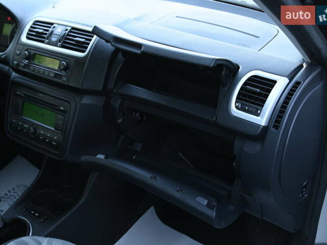 Шкода Фабія, об'ємом двигуна 1.39 л та пробігом 184 тис. км за 5800 $, фото 33 на Automoto.ua