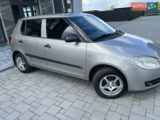 Шкода Фабия, объемом двигателя 1.2 л и пробегом 214 тыс. км за 4200 $, фото 8 на Automoto.ua