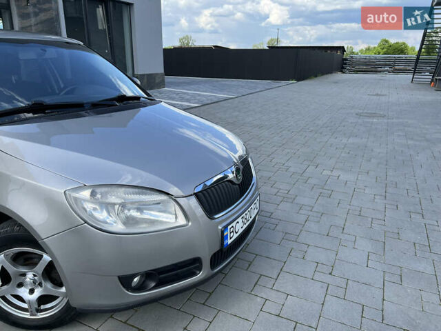 Шкода Фабия, объемом двигателя 1.2 л и пробегом 214 тыс. км за 4200 $, фото 6 на Automoto.ua
