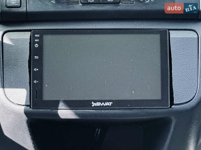 Шкода Фабія, об'ємом двигуна 1.39 л та пробігом 224 тис. км за 4399 $, фото 25 на Automoto.ua