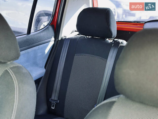 Шкода Фабія, об'ємом двигуна 1.39 л та пробігом 224 тис. км за 4399 $, фото 16 на Automoto.ua