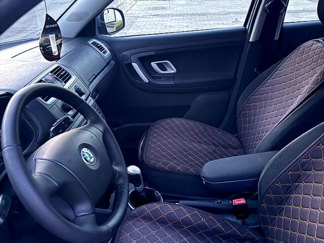 Шкода Фабія, об'ємом двигуна 1.4 л та пробігом 228 тис. км за 4650 $, фото 9 на Automoto.ua