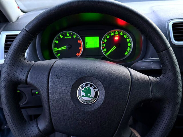 Шкода Фабія, об'ємом двигуна 1.4 л та пробігом 228 тис. км за 4650 $, фото 11 на Automoto.ua